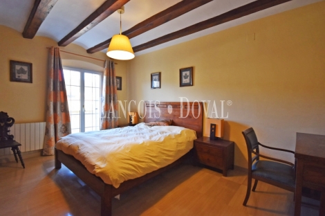 Teià. Maresme. Casa señorial restaurada en venta. Centro urbano.