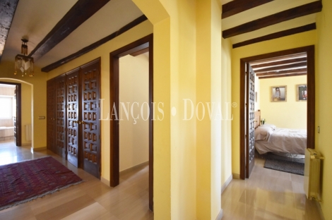 Teià. Maresme. Casa señorial restaurada en venta. Centro urbano.