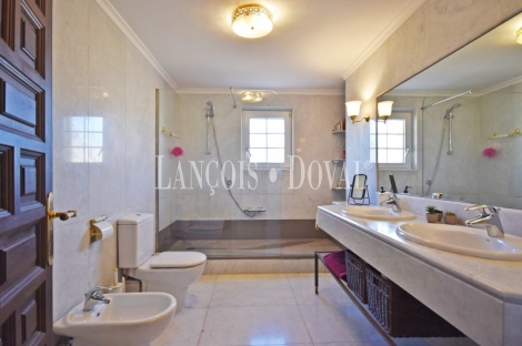Teià. Maresme. Casa señorial restaurada en venta. Centro urbano.
