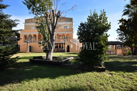 Teià. Maresme. Casa señorial restaurada en venta. Centro urbano.