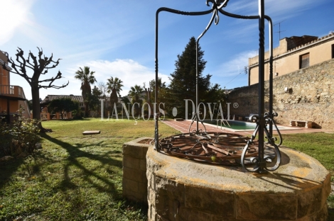 Teià. Maresme. Casa señorial restaurada en venta. Centro urbano.