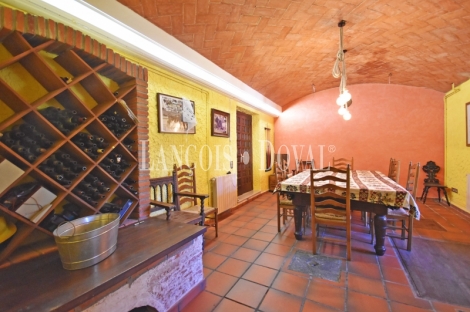 Teià. Maresme. Casa señorial restaurada en venta. Centro urbano.
