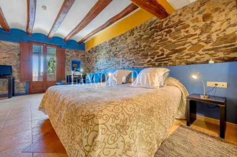 Priorat. Hotel rural con encanto en venta. Gratallops