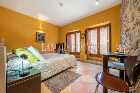 Priorat. Hotel rural con encanto en venta. Gratallops