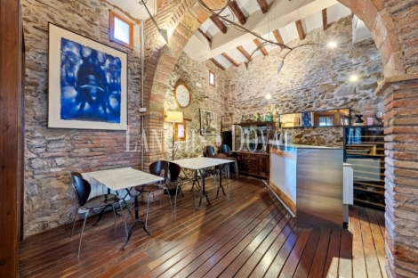 Priorat. Hotel rural con encanto en venta. Gratallops