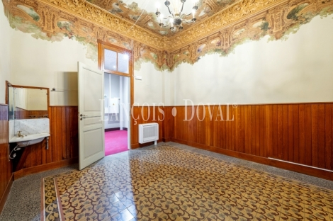 Tortosa. Venta Casa señorial de estilo modernista ideal hotel o sede corporativa. 