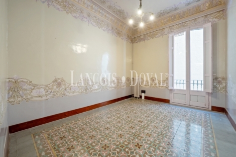Tortosa. Venta Casa señorial de estilo modernista ideal hotel o sede corporativa. 