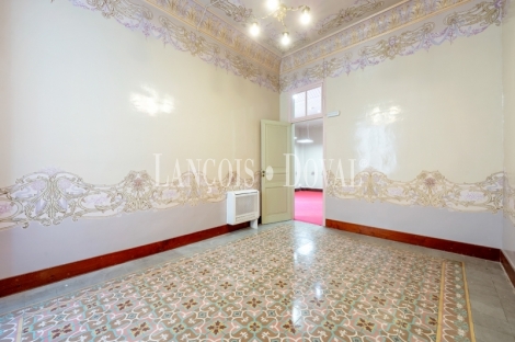 Tortosa. Venta Casa señorial de estilo modernista ideal hotel o sede corporativa. 