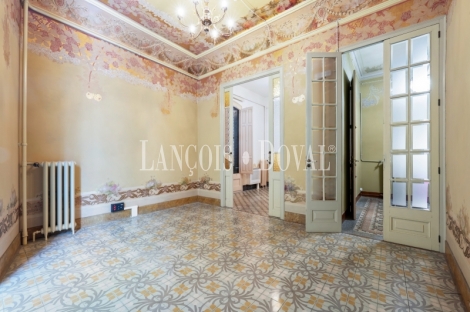 Tortosa. Venta Casa señorial de estilo modernista ideal hotel o sede corporativa. 