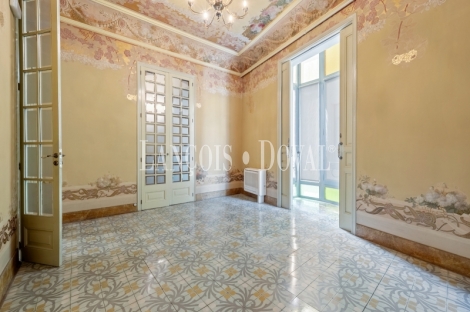 Tortosa. Venta Casa señorial de estilo modernista ideal hotel o sede corporativa. 