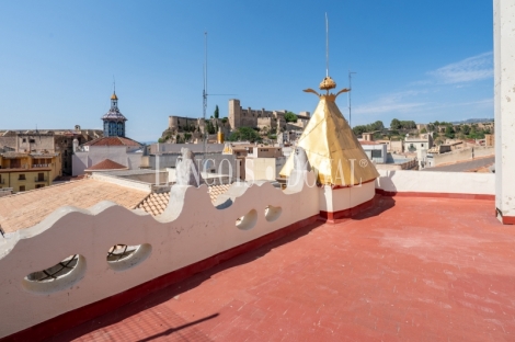 Tortosa. Venta Casa señorial de estilo modernista ideal hotel o sede corporativa. 