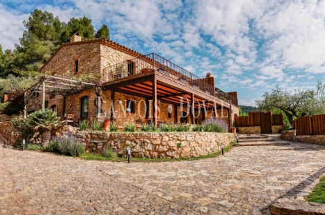 Tarragona. Una exclusiva masía en venta. Hotel boutique.