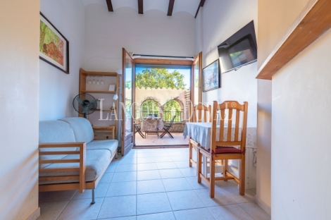 Casa en venta con apartamentos turísticos en el Priorat