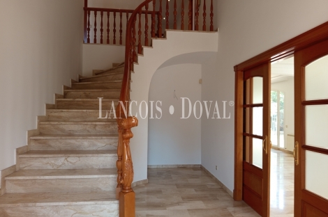 Collbató. Barcelona. Venta chalet exclusivo a los pies de Montserrat.