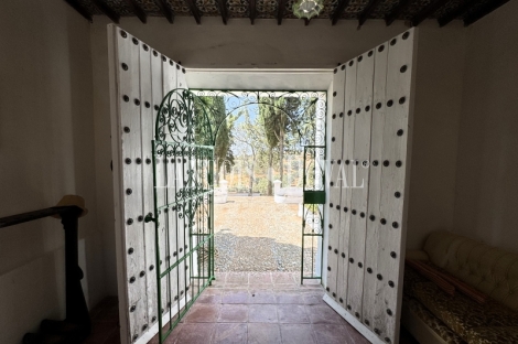 Sevilla. Cazalla de la Sierra. Finca y cortijo en venta con coto de caza