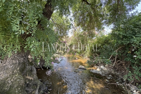 Sevilla. Cazalla de la Sierra. Finca y cortijo en venta con coto de caza
