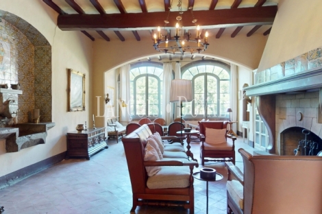 Vidrà. Girona. Singular Masía señorial en venta. Ideal eventos y hotel con encanto.