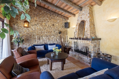 Baix Empordà. Una exclusiva masia en venta en la Costa Brava