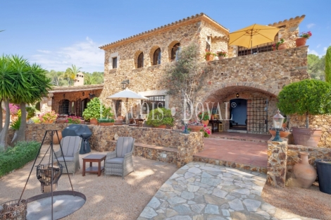 Baix Empordà. Una exclusiva masia en venta en la Costa Brava