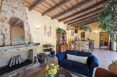 Baix Empordà. Una exclusiva masia en venta en la Costa Brava