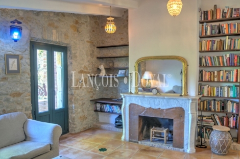 Masía Fortificada en Venta. Sant Martí Vell, Empordà. Ideal proyecto turístico.