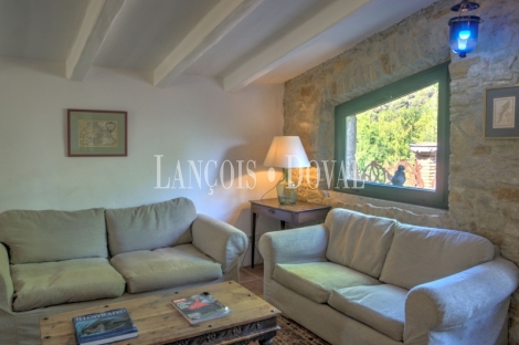 Masía Fortificada en Venta. Sant Martí Vell, Empordà. Ideal proyecto turístico.