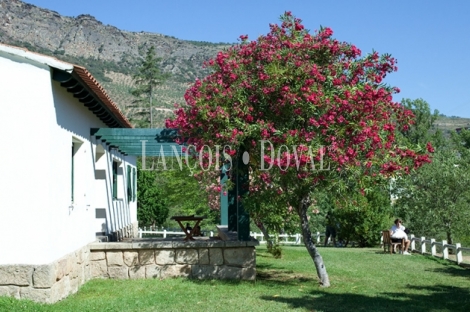 Salamanca. Complejo turístico en venta. Hoteles y casas rurales. Arribes Del Duero.