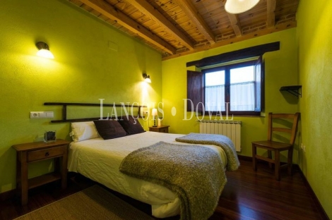 Palencia. Hotel rural con encanto en venta. San Martín de Perapertú.