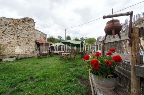 Palencia. Hotel rural con encanto en venta. San Martín de Perapertú.