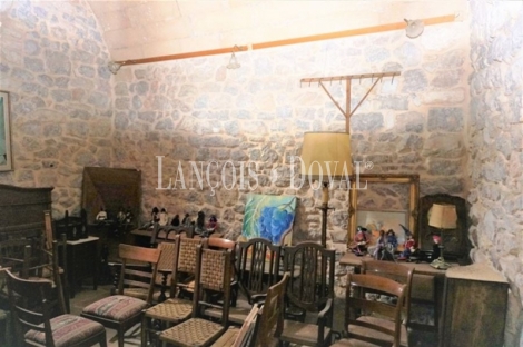 Mallorca. Molino restaurado en venta. Centro de Sant Llorenç Des Cardassar. Ideal negocio.