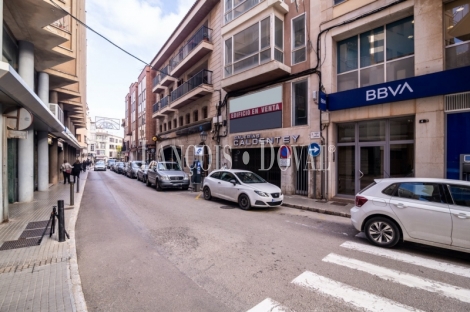 Edificio comercial en venta. Manacor centro urbano. Excelente inversión.