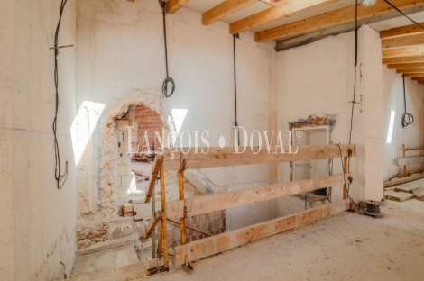 Mallorca. Venta edificio en construcción. Santa Eugenia. Ideal hotel con encanto.