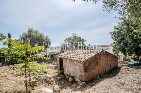 Mallorca. Venta edificio en construcción. Santa Eugenia. Ideal hotel con encanto.