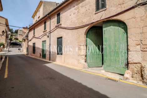 Mallorca. Venta edificio en construcción. Santa Eugenia. Ideal hotel con encanto.