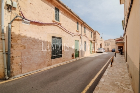 Mallorca. Venta edificio en construcción. Santa Eugenia. Ideal hotel con encanto.