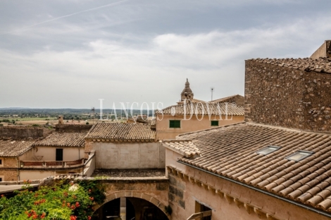 Mallorca. Venta edificio en construcción. Santa Eugenia. Ideal hotel con encanto.