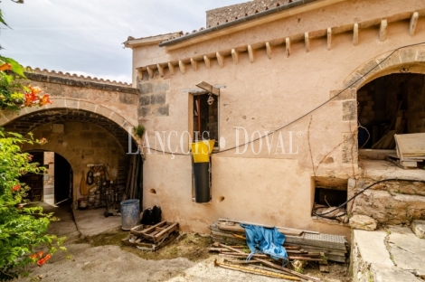 Mallorca. Venta edificio en construcción. Santa Eugenia. Ideal hotel con encanto.