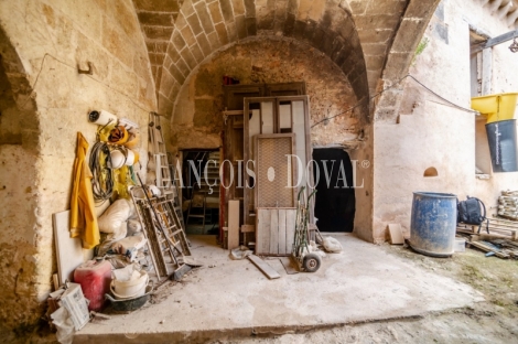 Mallorca. Venta edificio en construcción. Santa Eugenia. Ideal hotel con encanto.