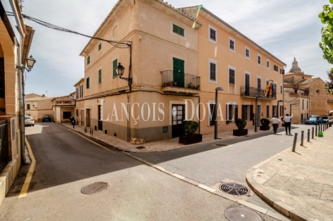 Mallorca. Venta edificio en construcción. Santa Eugenia. Ideal hotel con encanto.