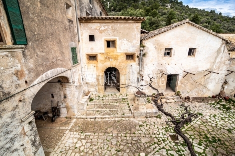 Mallorca. Possessio mallorquina en venta. Proyecto para agroturismo. Campanet, 