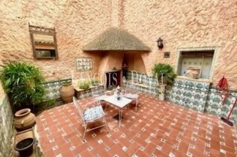 Mallorca. Finca en venta con casa reformada en Santa María del Camí.