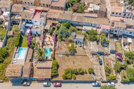 Capdepera. Venta casa de pueblo con terreno para 9 apartamentos. Mallorca