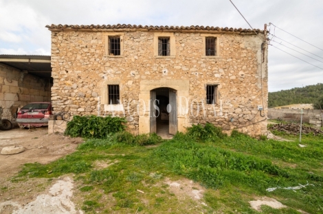 Artà, Mallorca. Gran finca rústica en venta con casa para reformar.