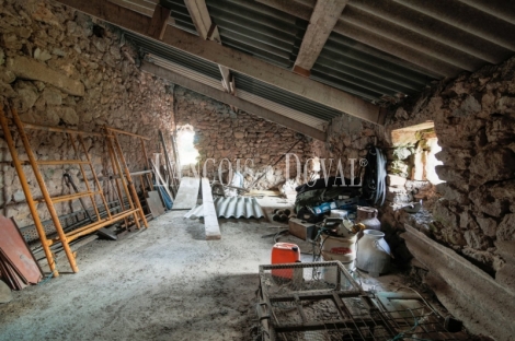 Artà, Mallorca. Gran finca rústica en venta con casa para reformar.