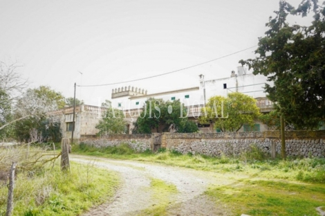 Mallorca. Finca rústica en venta. Bonita possessió mallorquina en María de la Salut.