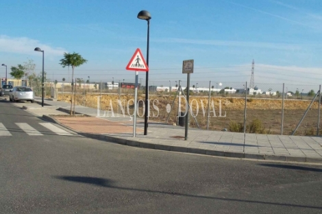 Sevilla. Terreno urbano para proyecto inmobiliario residencial de 404 viviendas. Gelves