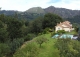 Caxidi. Cangas de Onís. Casa en venta con amplio jardín y piscina