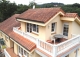 Caxidi. Cangas de Onís. Casa en venta con amplio jardín y piscina
