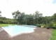 Caxidi. Cangas de Onís. Casa en venta con amplio jardín y piscina