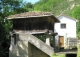 Casa rústica tradicional de pueblo en venta cerca Covadonga. Cangas de Onís.